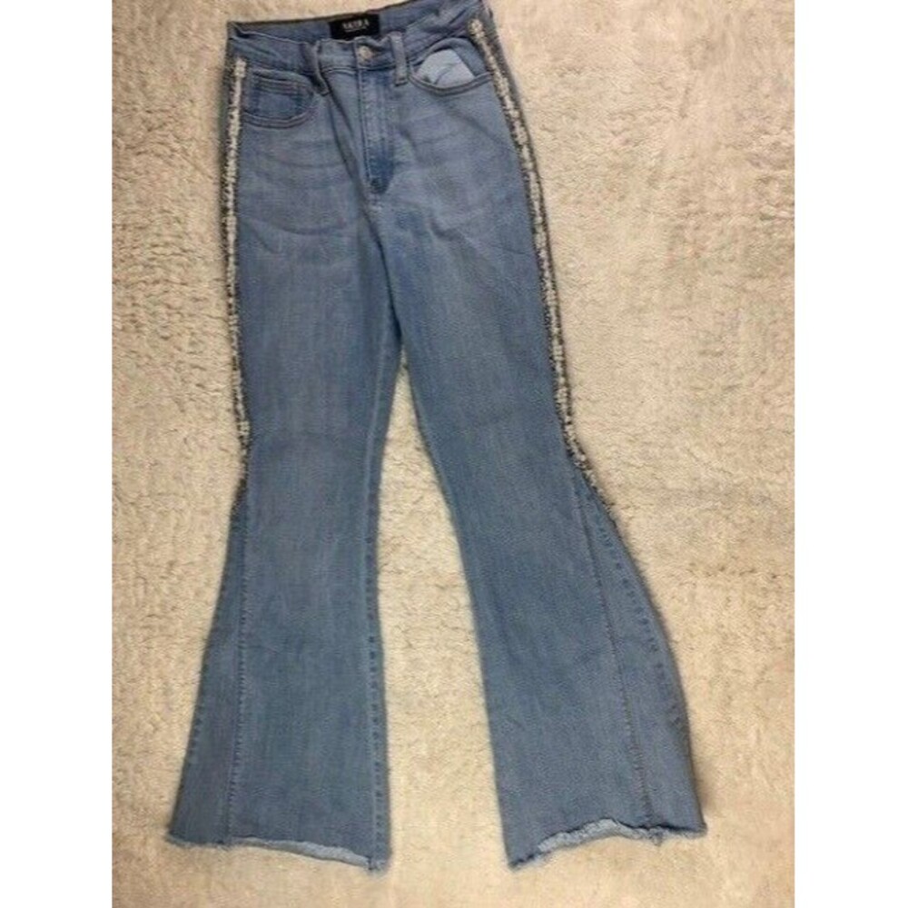 Akira Size 9 Womens Flare Jeans Bling Legs Stretch High Rise Light Wash